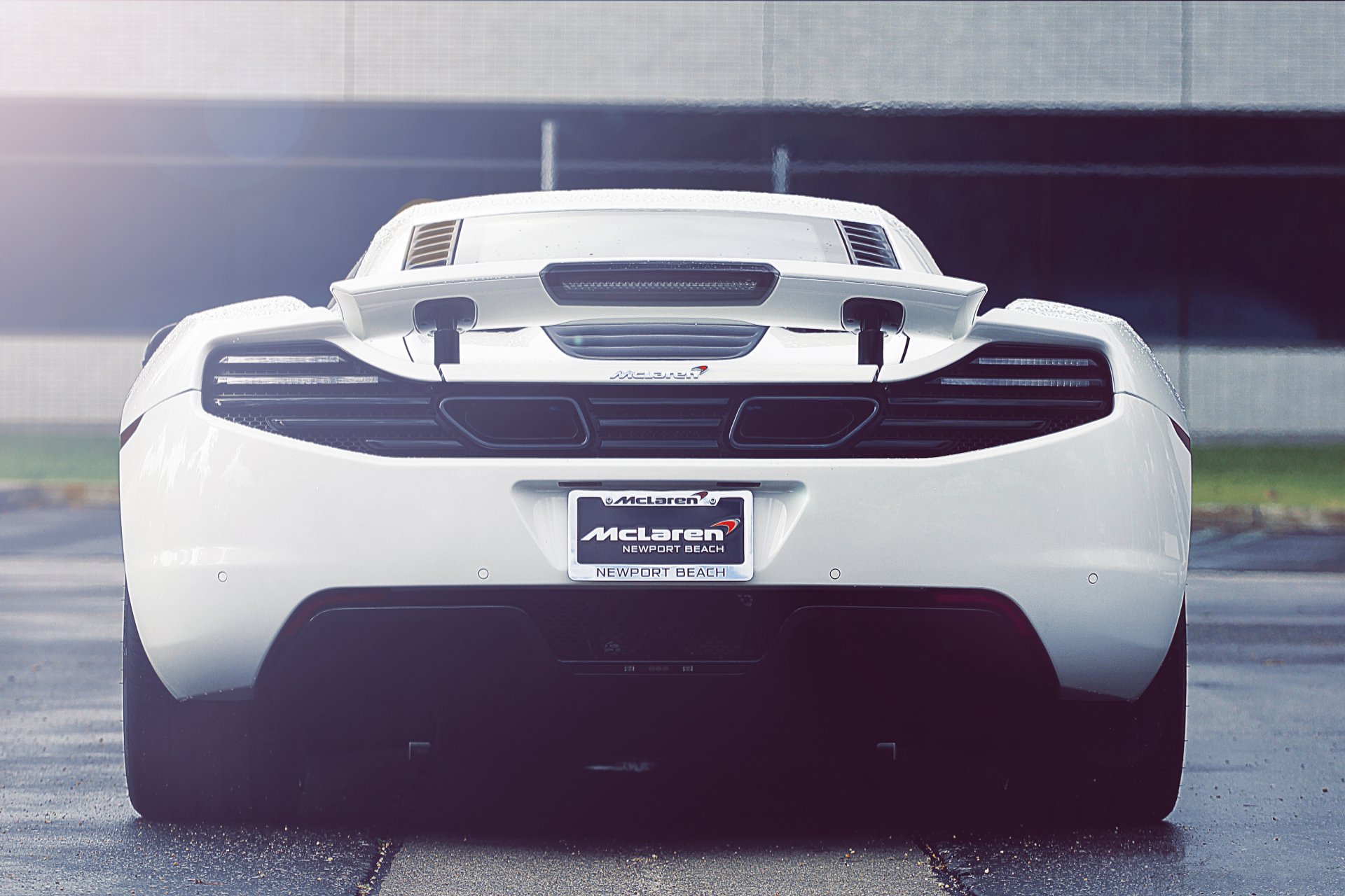 mclaren mp4-12c white supercar back mclaren