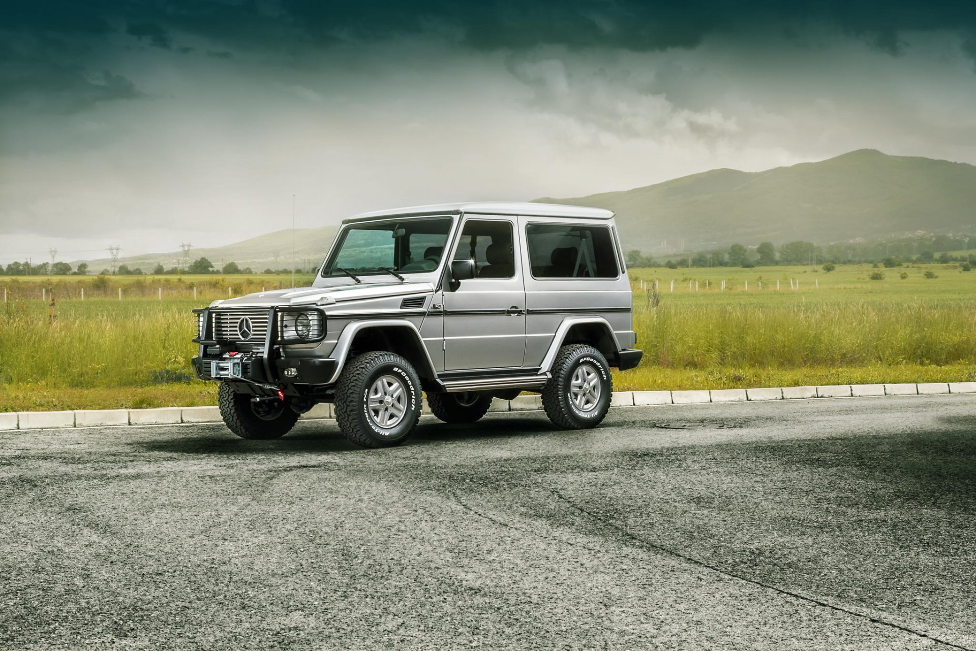 mercedes-benz g-class silver deyan yordanov mercedes benz suv silver