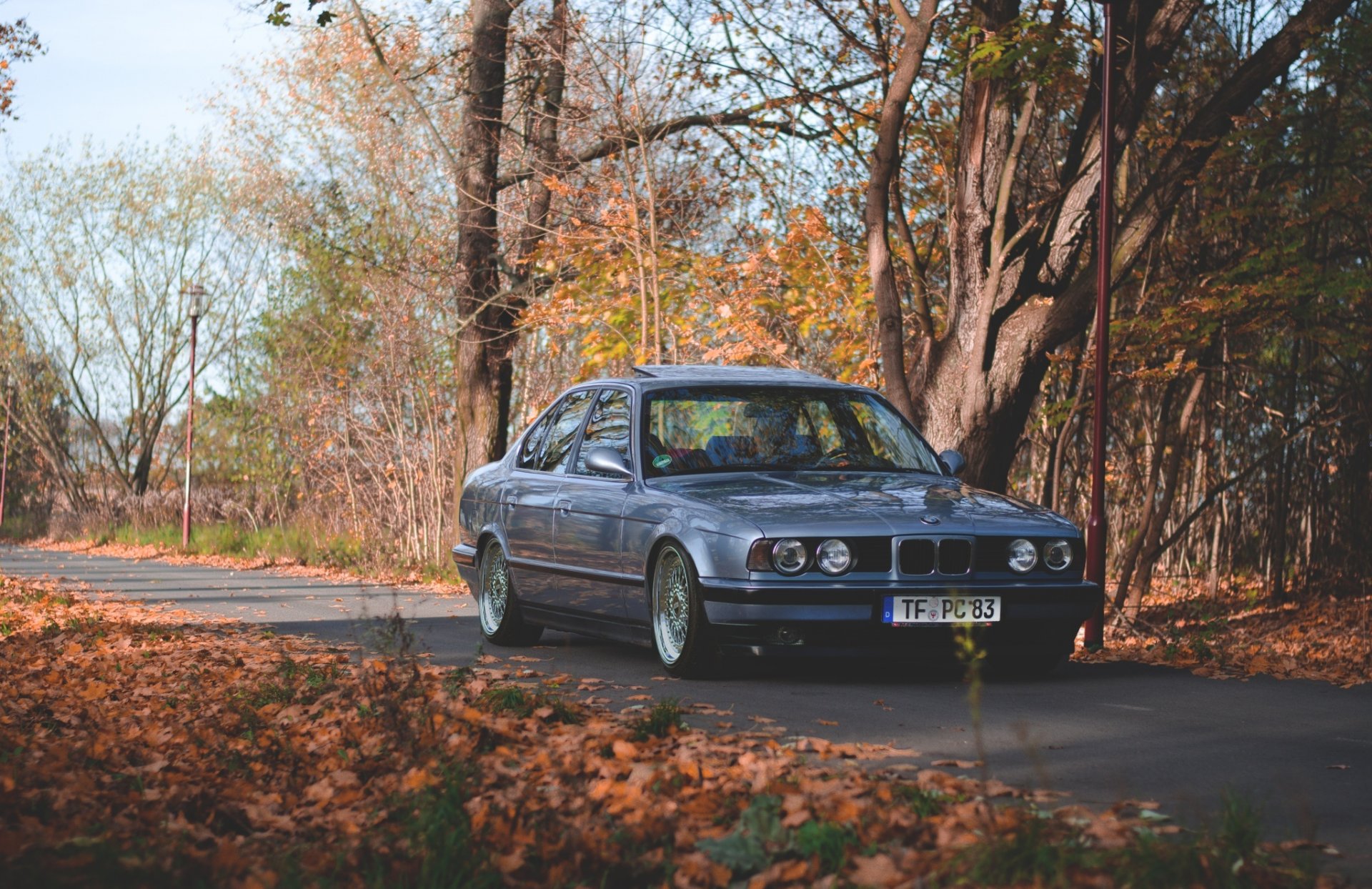 bmw e34 oldscool bmw tuning position wheels autumn classic
