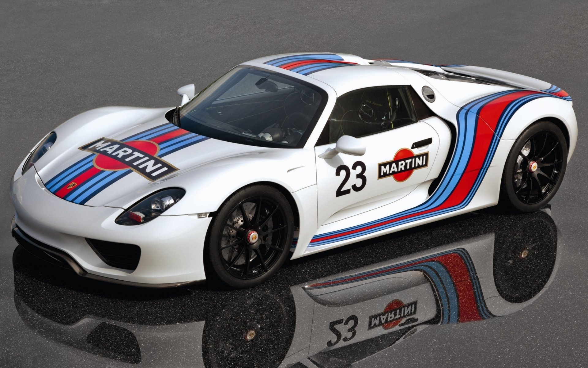porsche spyder prototype martini porsche spider supercar front white reflection