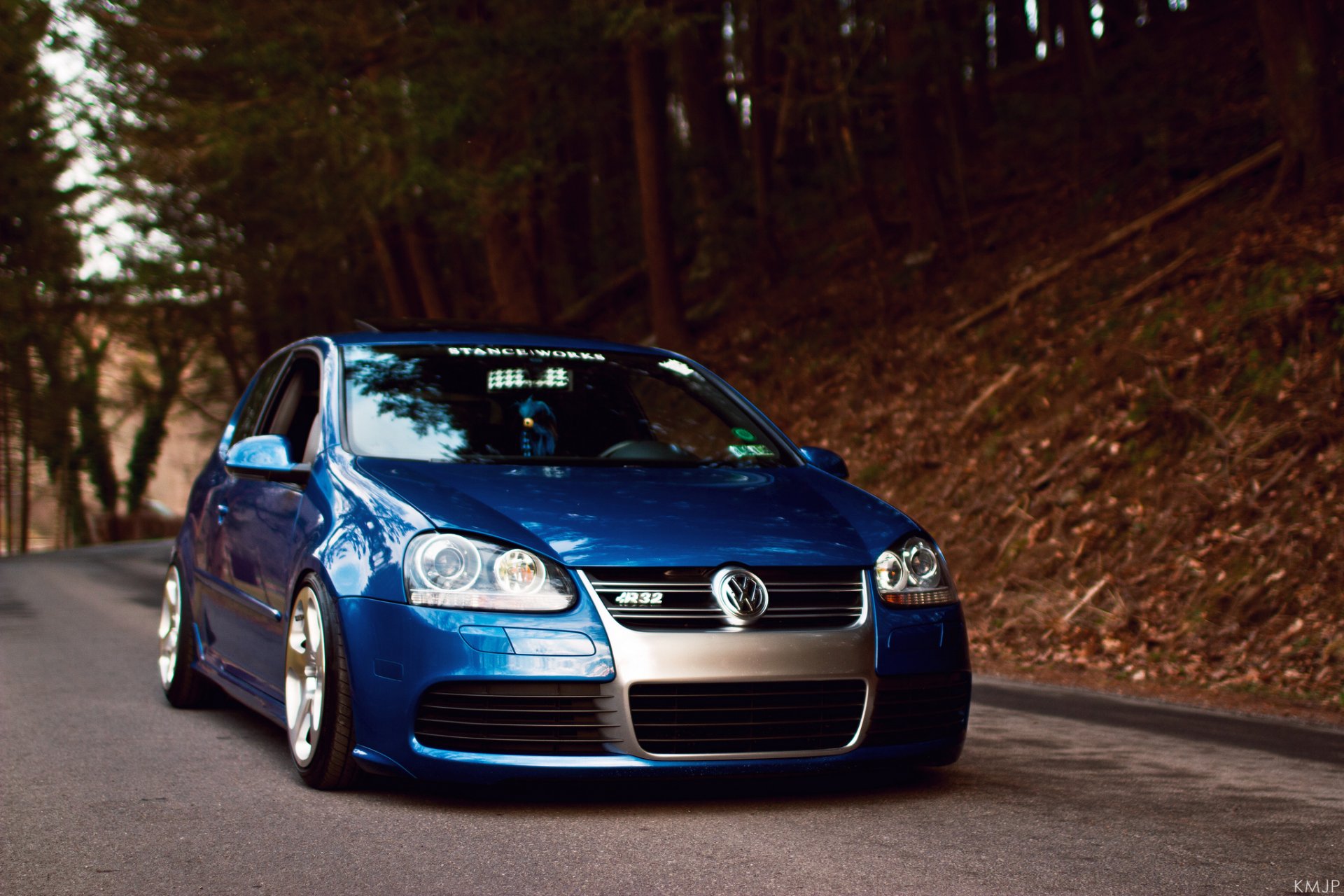 volkswagen golf r32 blue tuning to