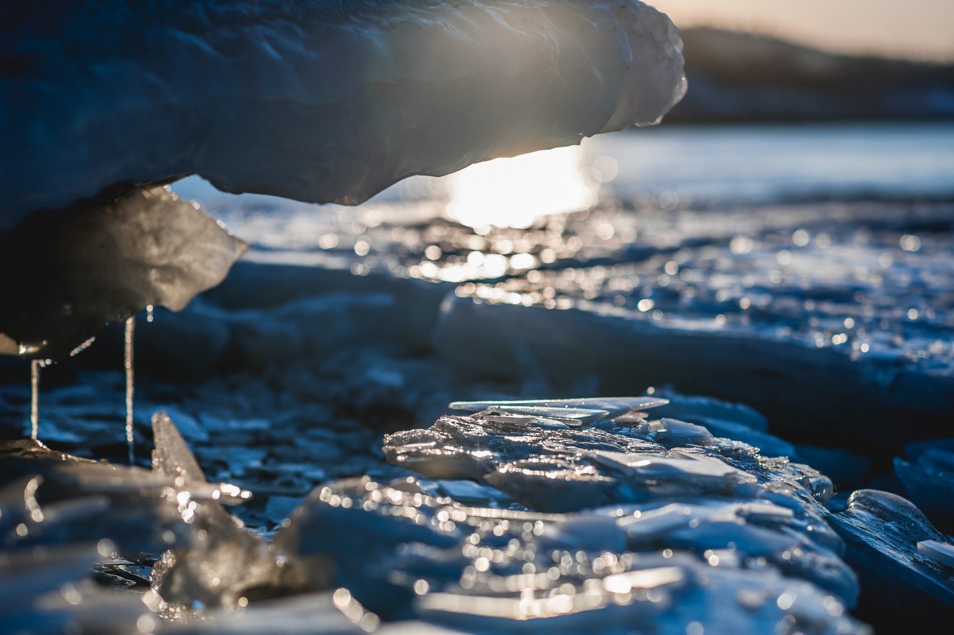 water spray spring sun blur