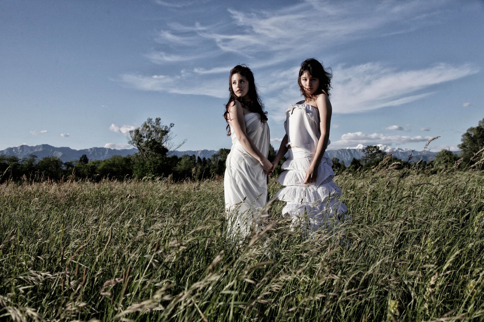 ara marta girlfriend nature sun