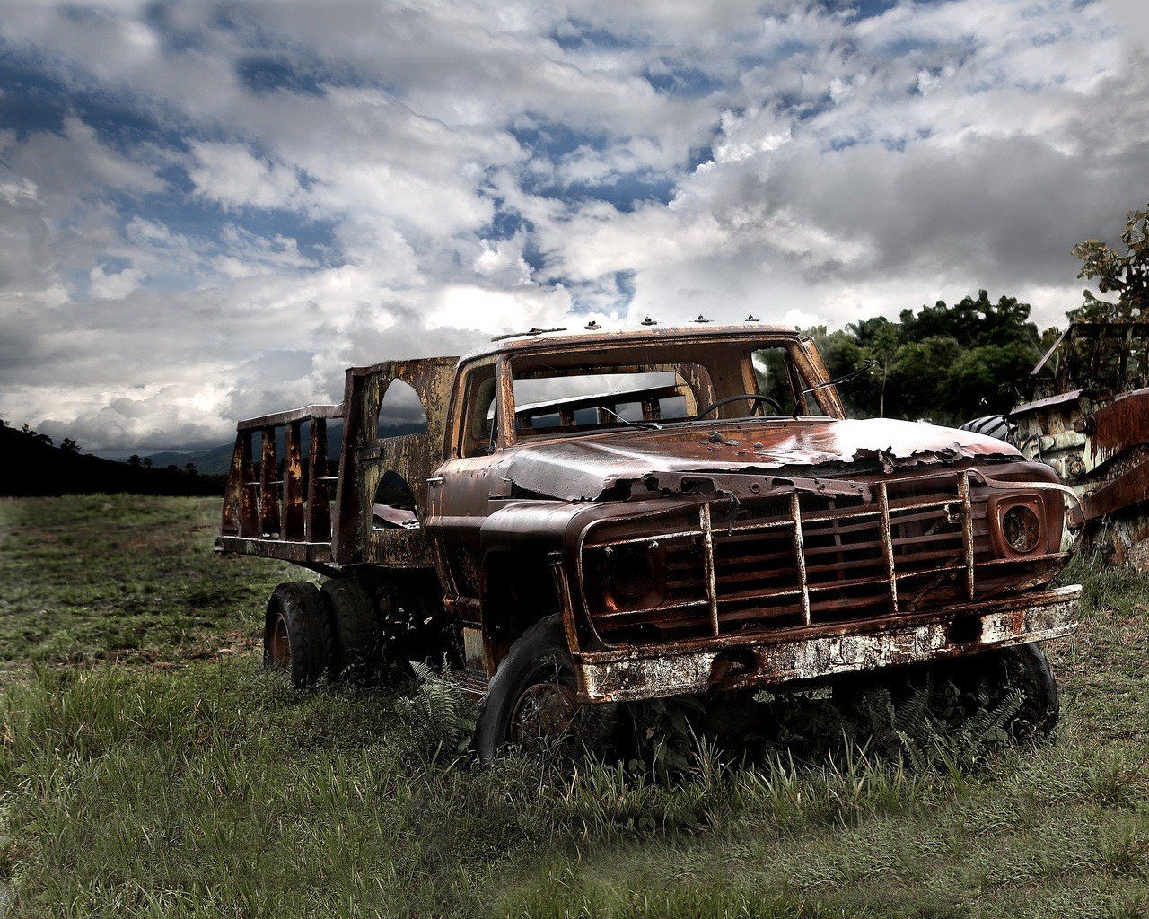 adness old age machinery truck