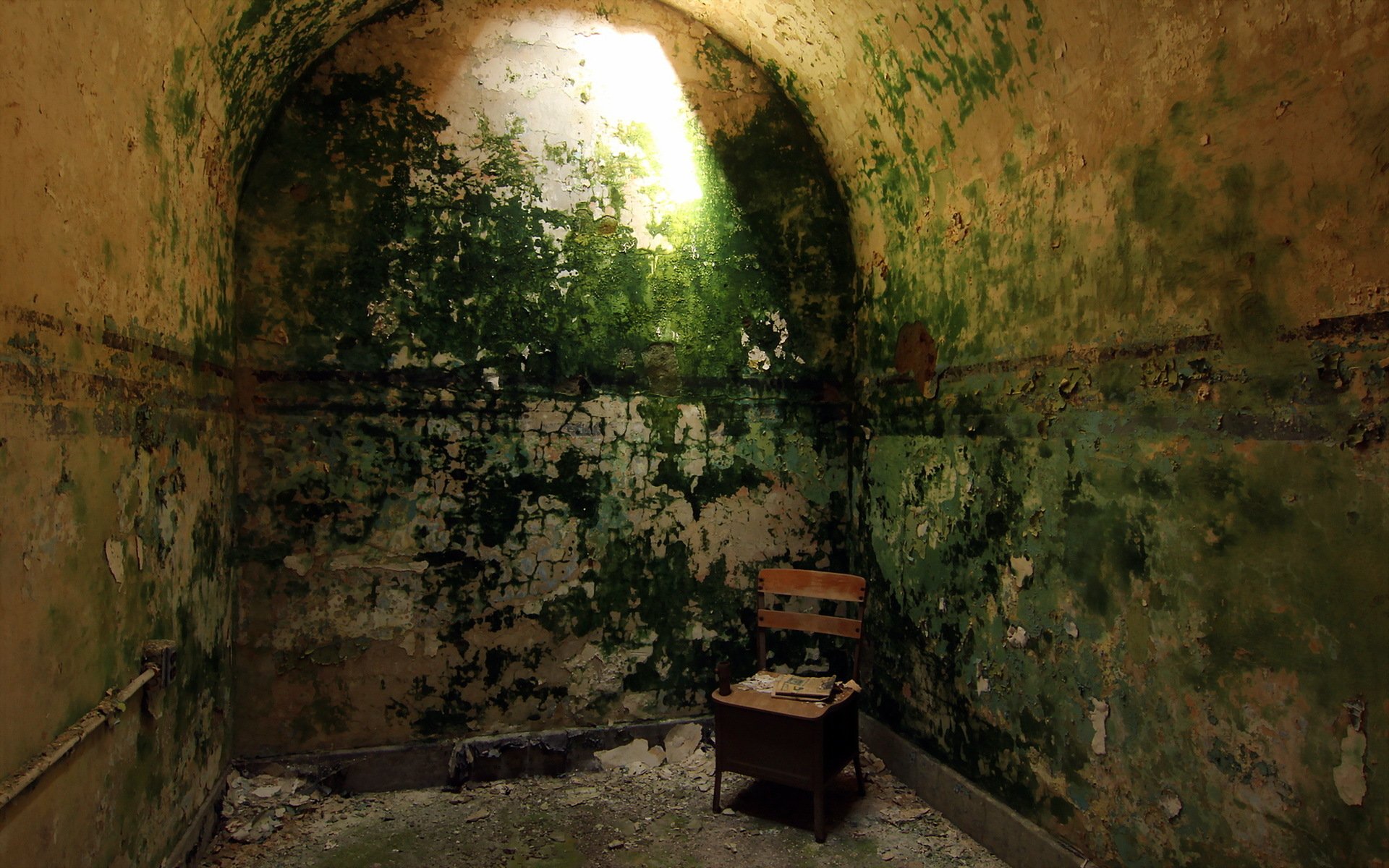 prison the camera interior