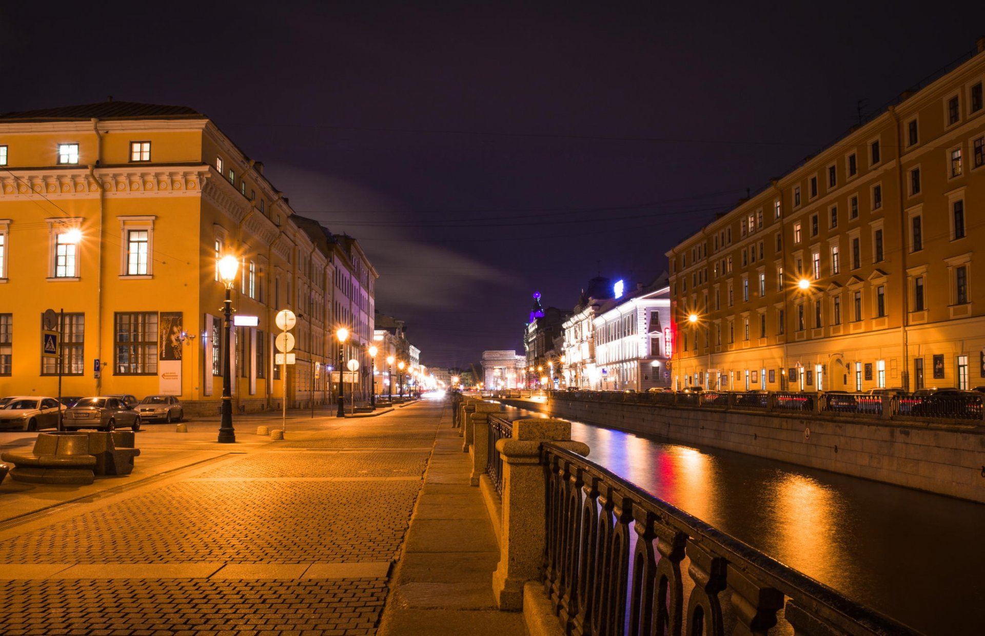 t. petersburg peter russia spb griboyedov channel night