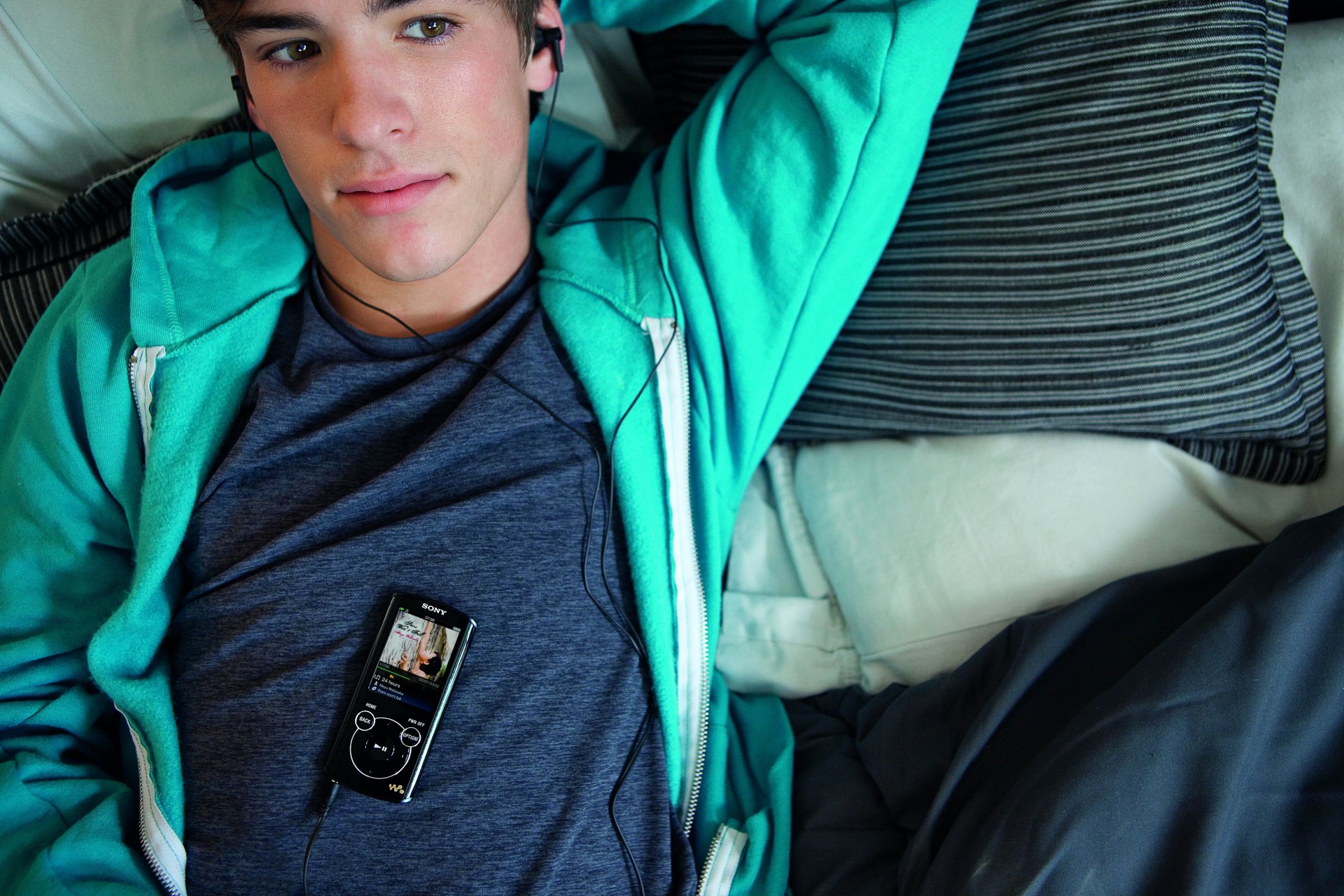 music mp3 the player man headphones sony