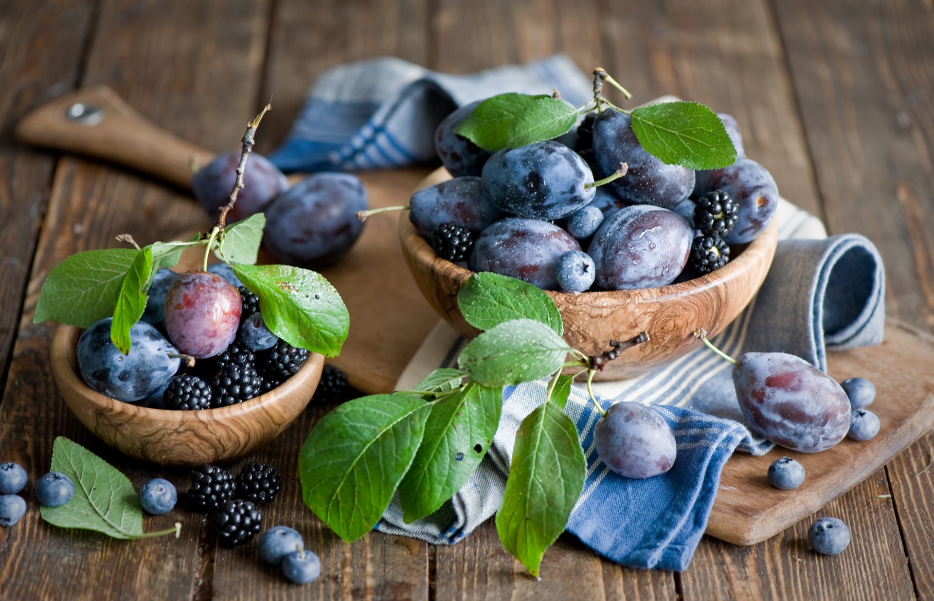 plum blackberry blueberries berries fruits leaves board tableware wood still life anna verdina
