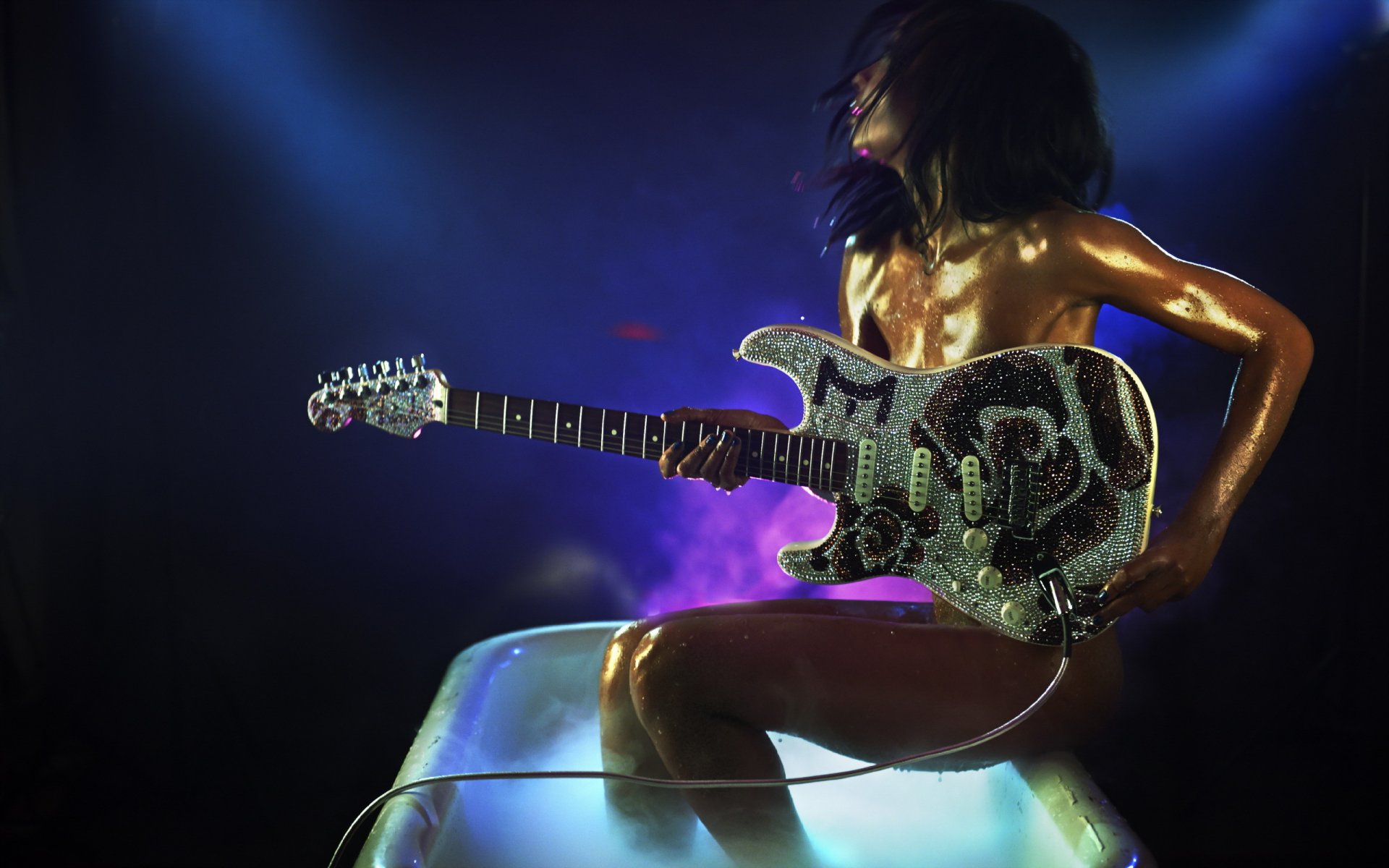 artist malina moye guitars bath