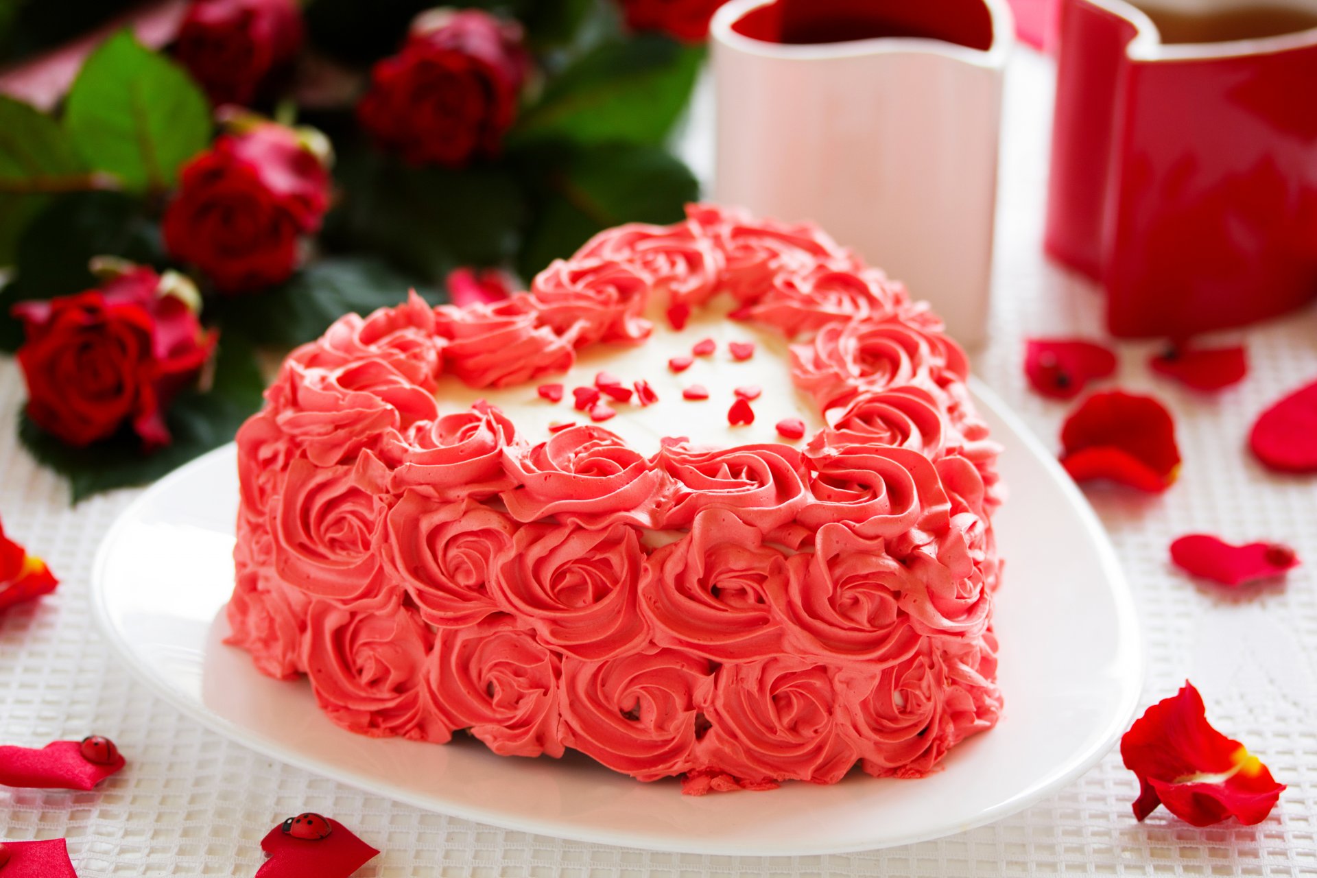food leisure cups tea coffee love flowers bouquet rose cake cream food sweet dessert roses holiday heart