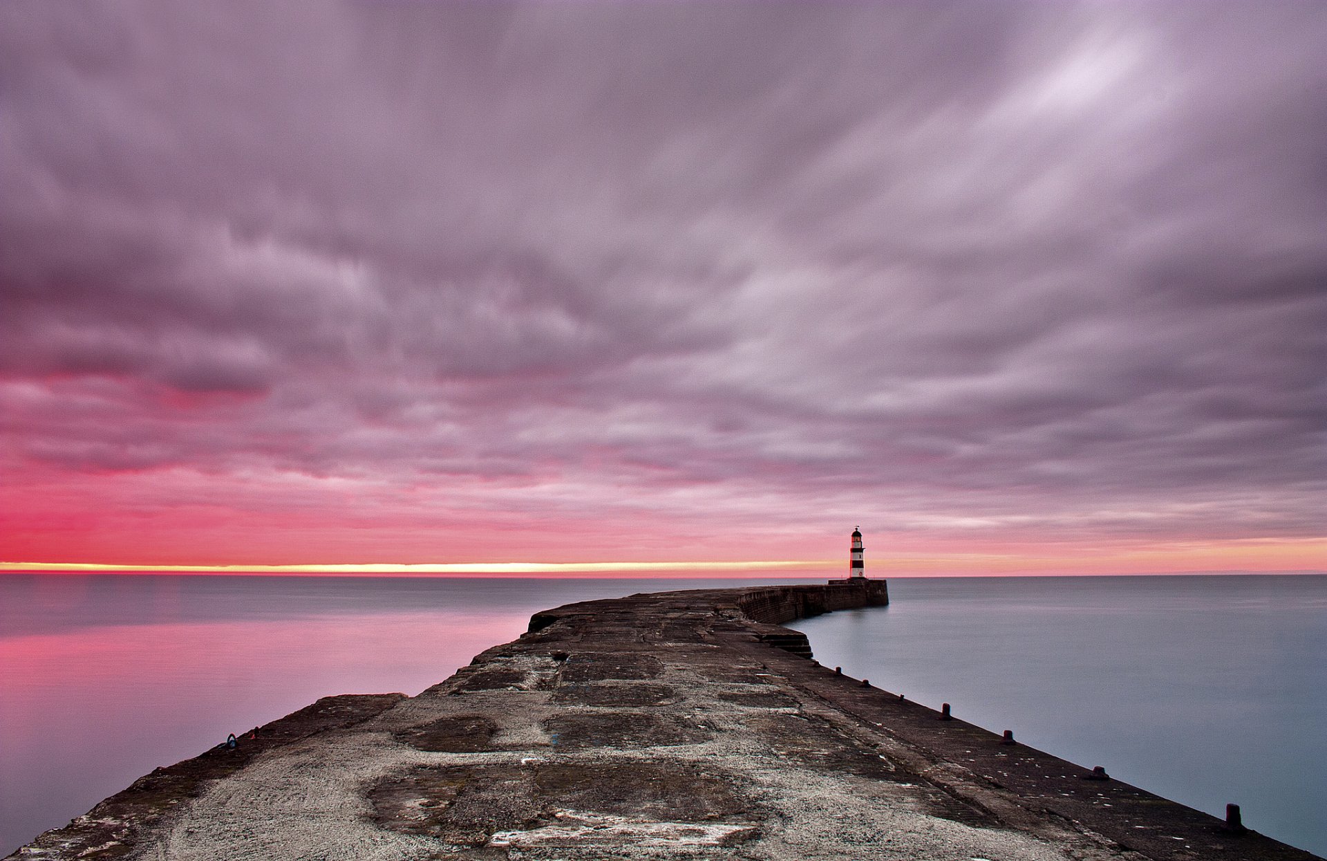 ea pier lighthouse dawn